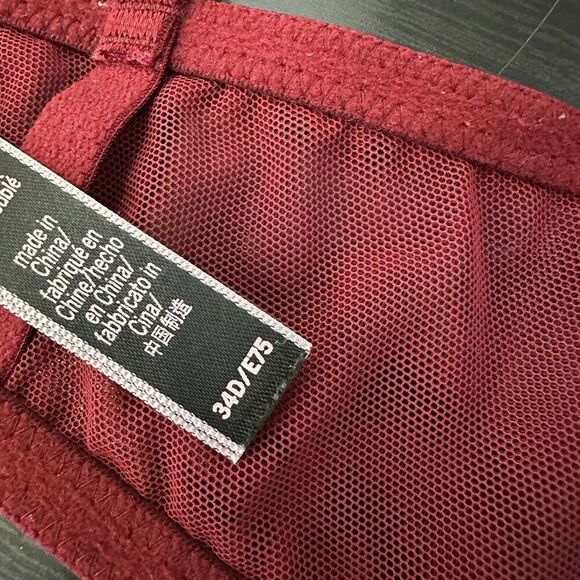 Victoria’s Secret Very Sexy unlined plunge bra burgundy lace Size 34D Dark Red - Picture 5 of 7